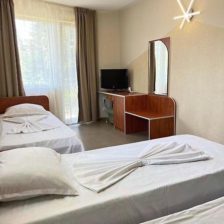 Hotel Jambo Golden Sands Exteriör bild