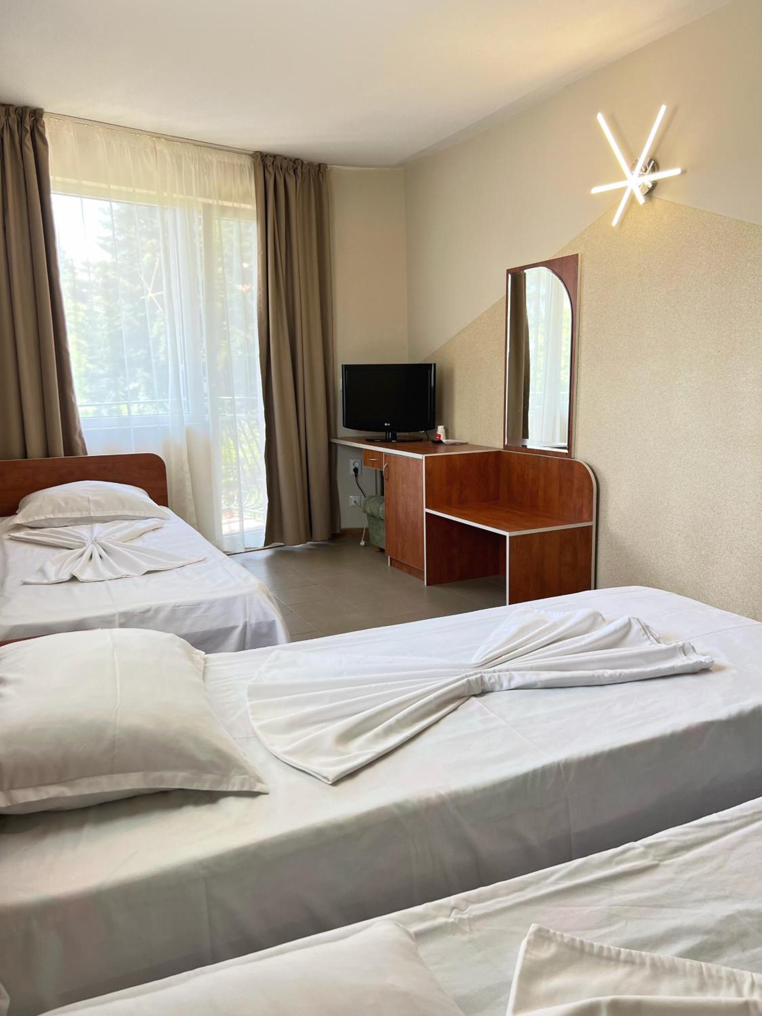 Hotel Jambo Golden Sands Exteriör bild