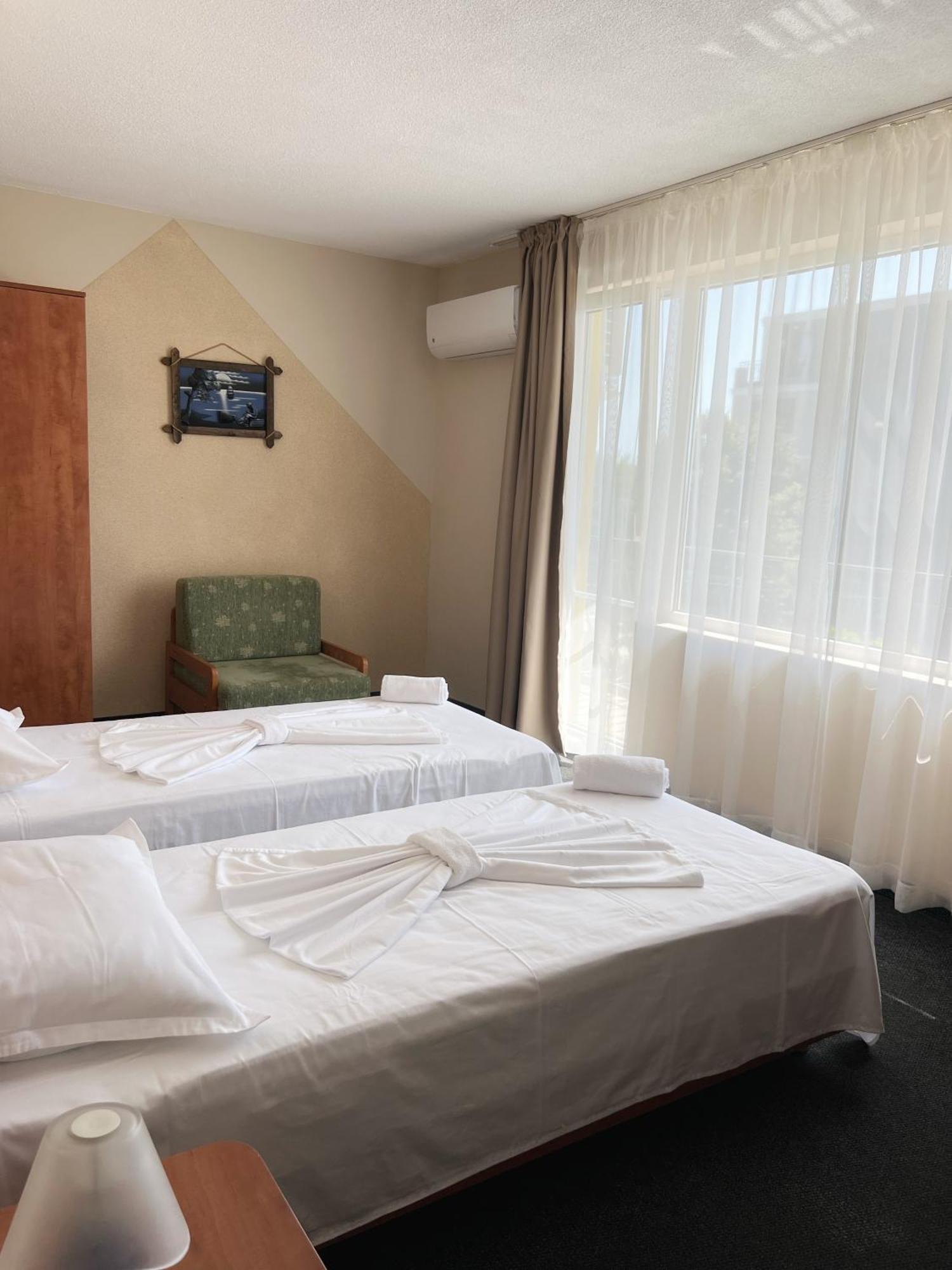 Hotel Jambo Golden Sands Exteriör bild