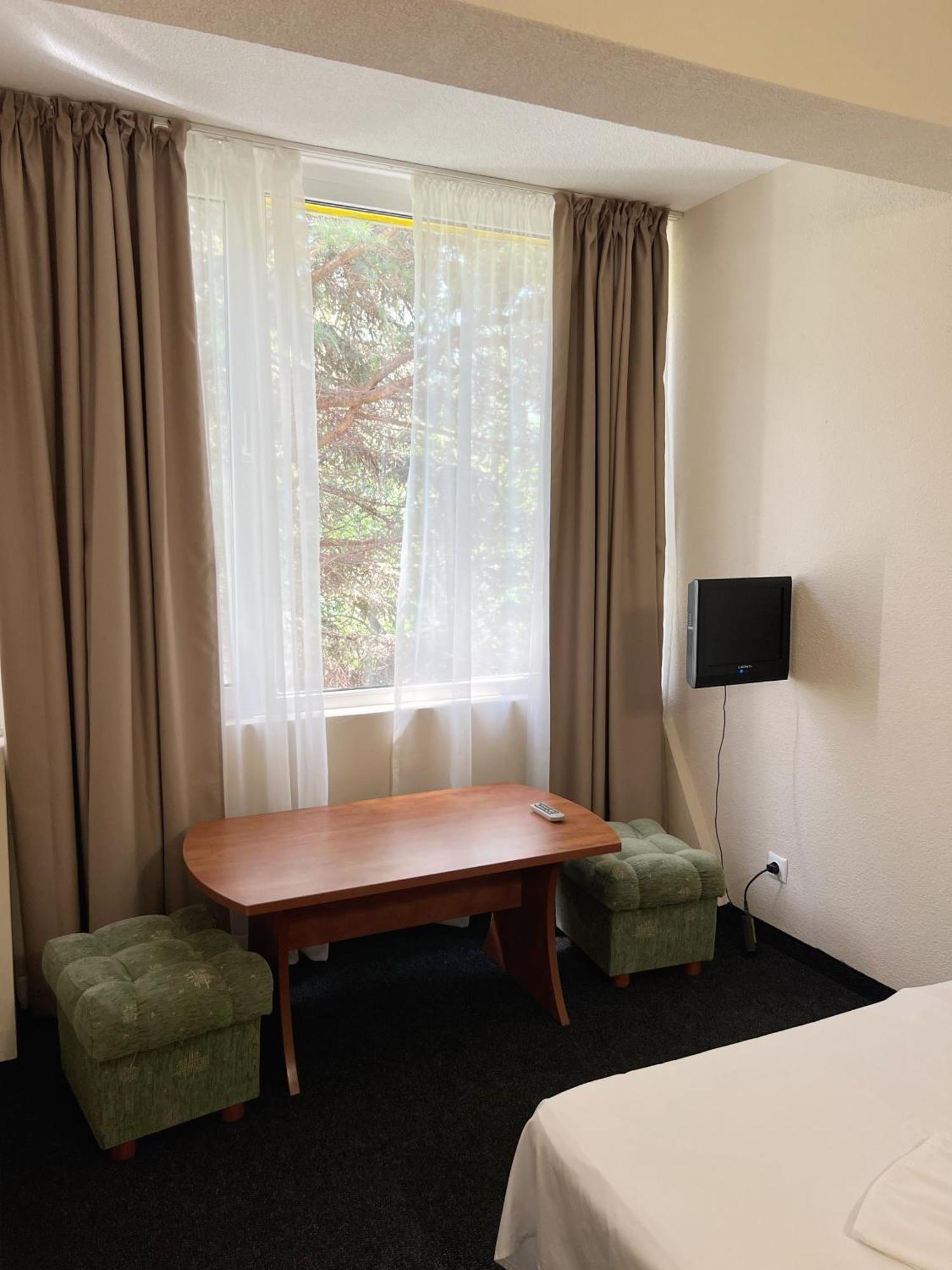 Hotel Jambo Golden Sands Exteriör bild