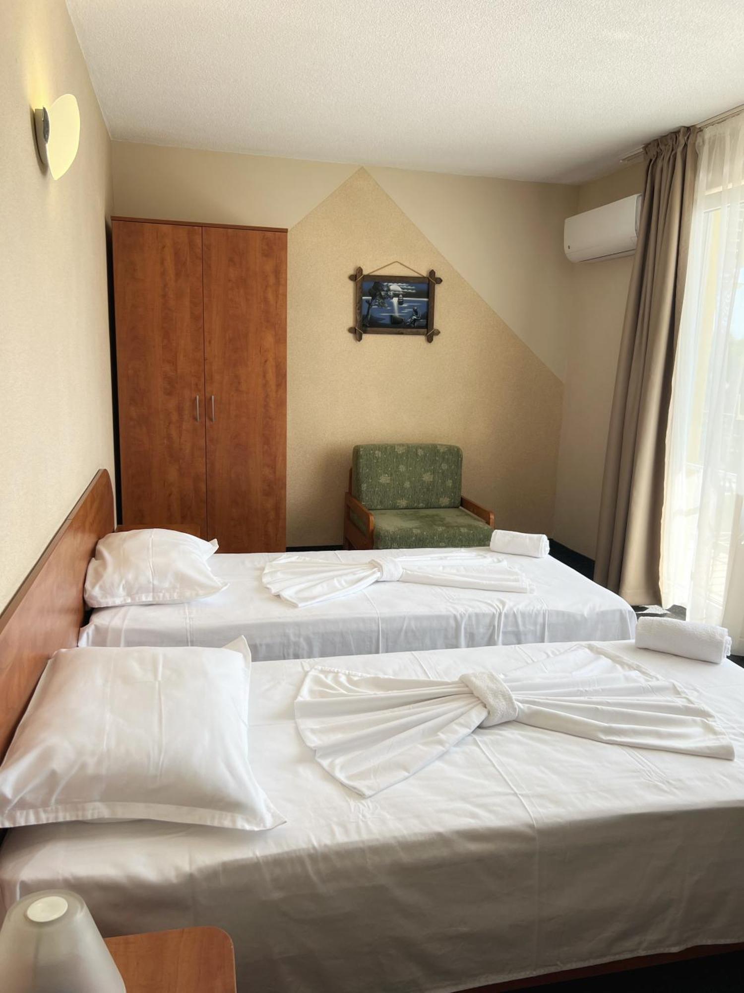 Hotel Jambo Golden Sands Exteriör bild