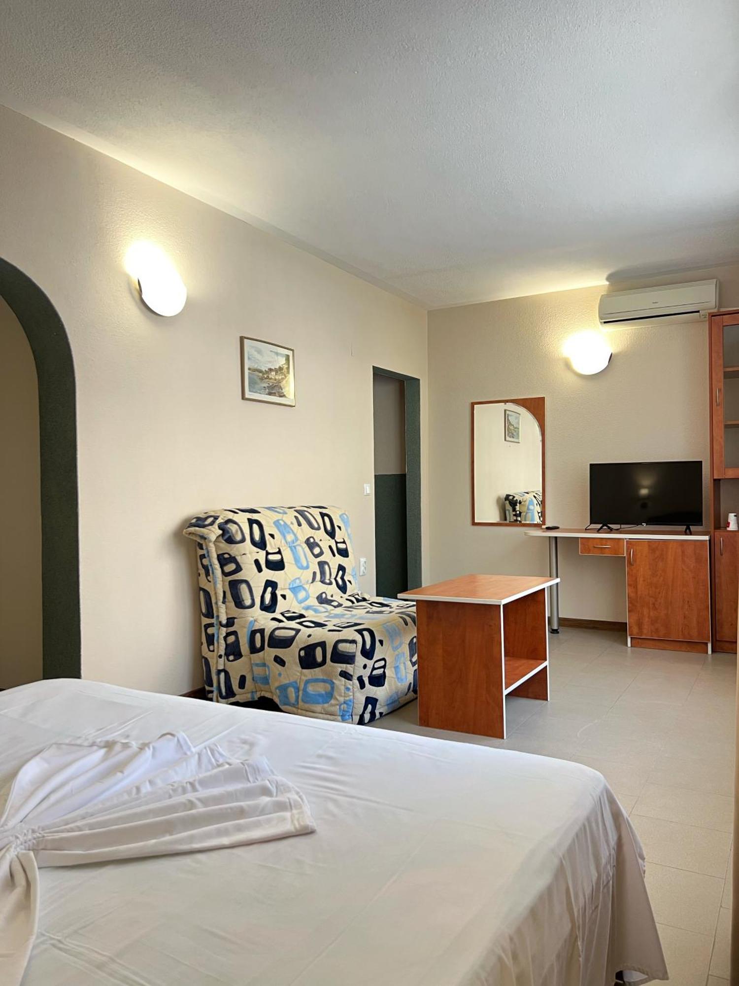 Hotel Jambo Golden Sands Exteriör bild